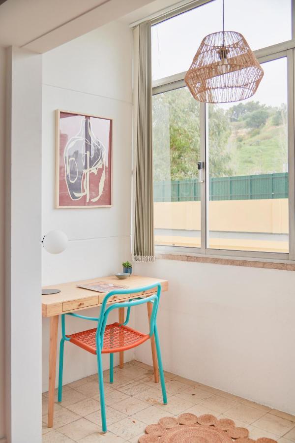 Light-Filled & Renovated Apartment, By Timecooler Lisboa Exteriör bild