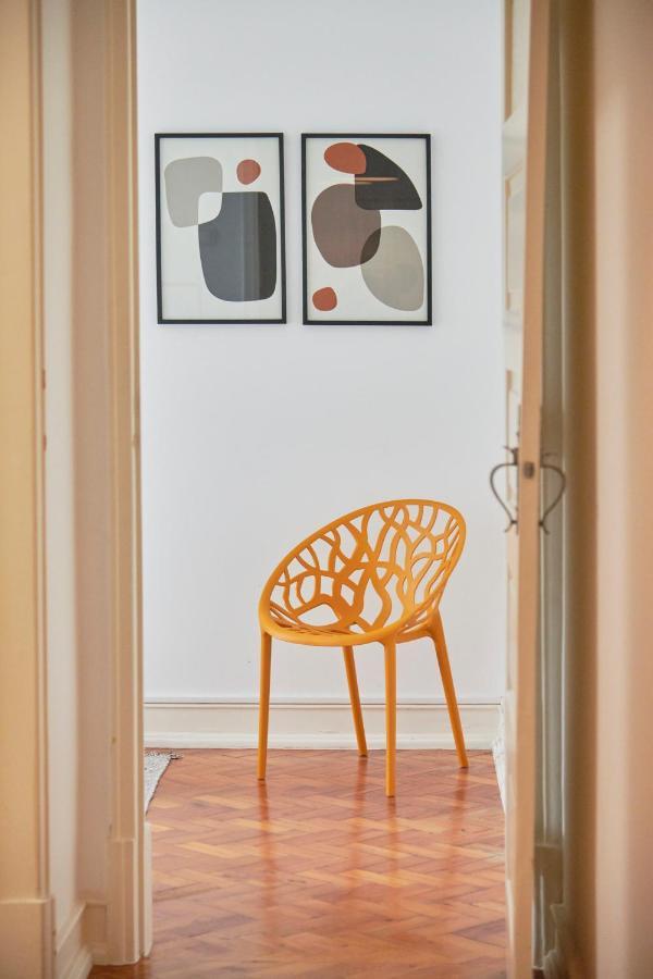 Light-Filled & Renovated Apartment, By Timecooler Lisboa Exteriör bild