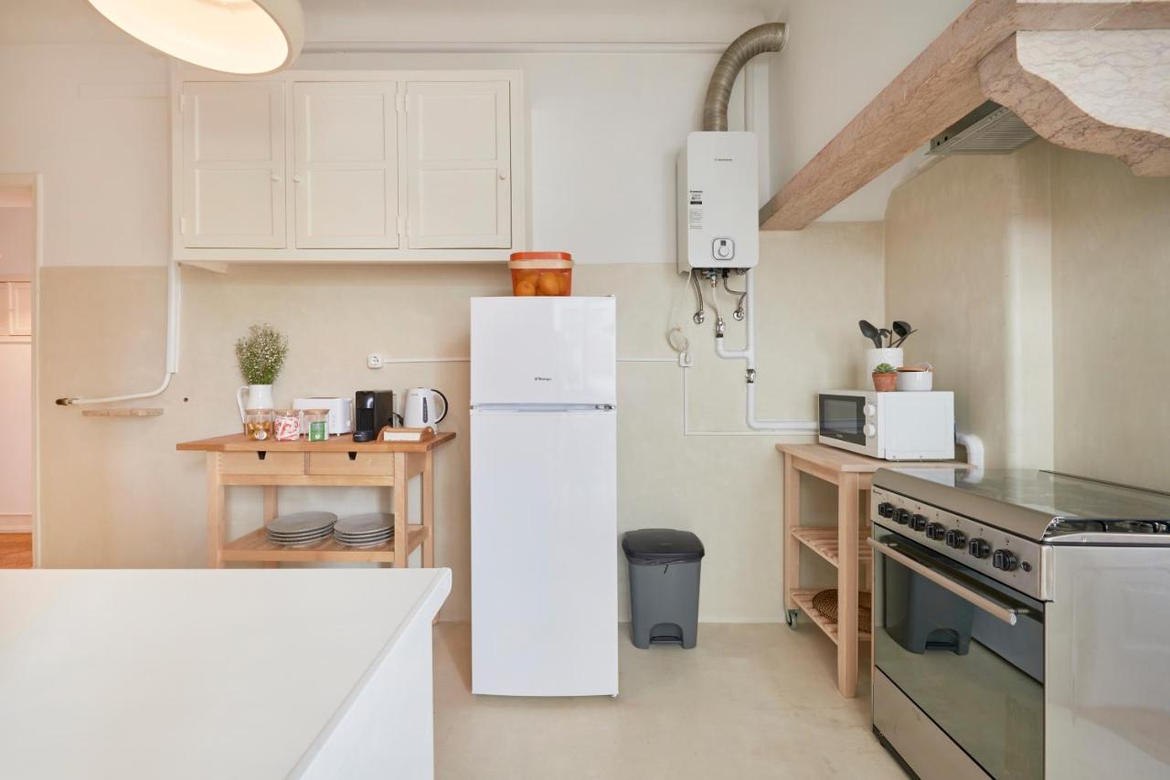 Light-Filled & Renovated Apartment, By Timecooler Lisboa Exteriör bild