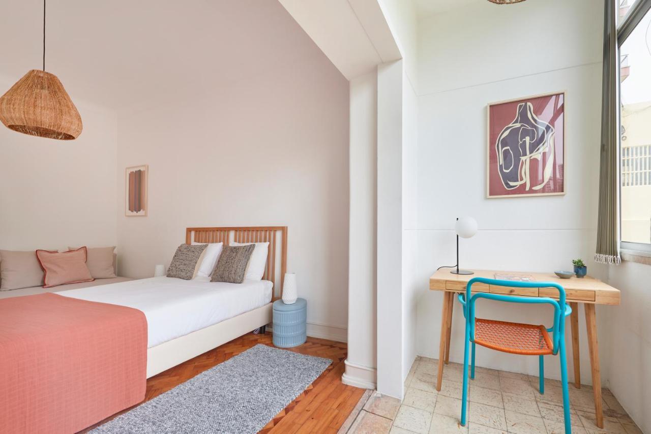 Light-Filled & Renovated Apartment, By Timecooler Lisboa Exteriör bild